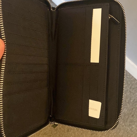 COLAB Vegan Suede Phone Wallet - Picture 3 of 4